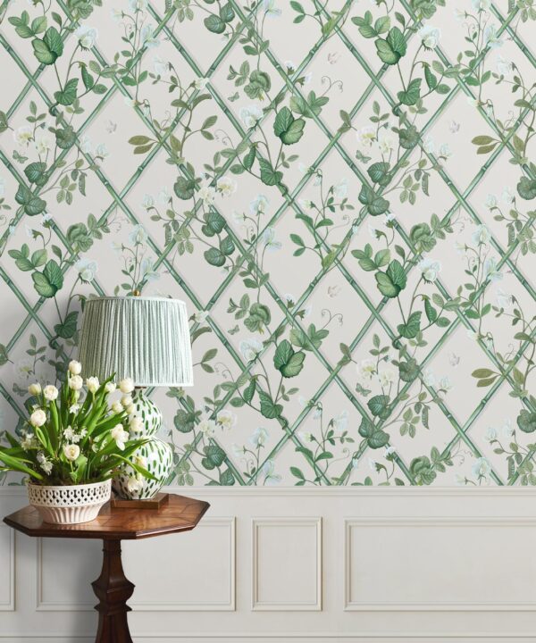 Grande Climbing Sweet Pea Wallpaper • Irish Linen • Insitu