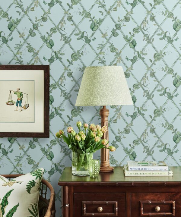 Petite Ivy Wallpaper • Light Provence • Insitu