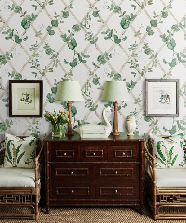 Grande Ivy Wallpaper • Irish Linen & Cane • Insitu