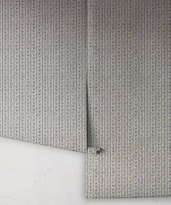 Daisy Chain Wallpaper • Indigo Natural • Rolls