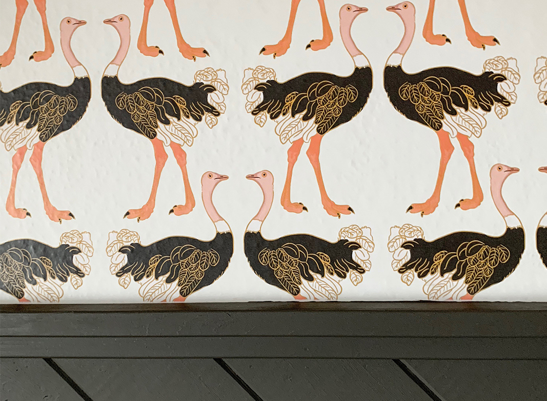 Ostrich Strut Wallpaper showing a slight wall texture underneath