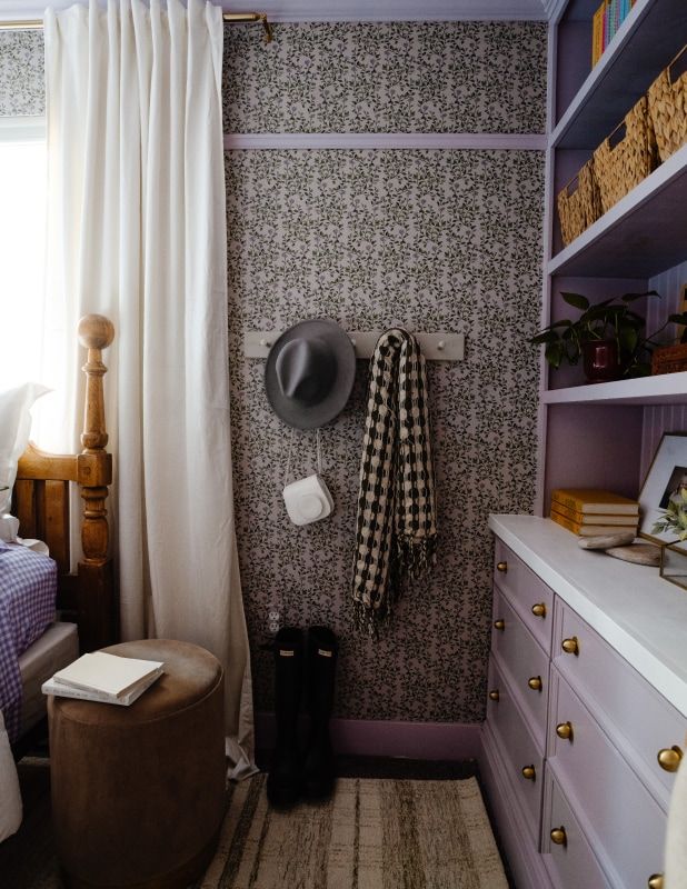 Purple room with Marjoram wallpaper