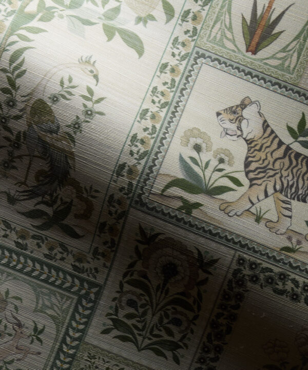 Courtyard Grasscloth Wallpaper - Colorway: Linen - Rich Traditions Collection - Swatch