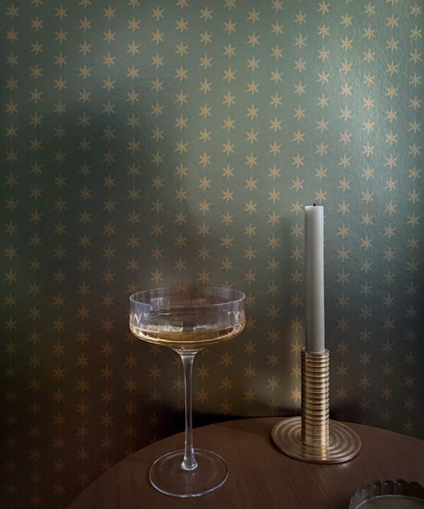 Tudor Star Metallic Wallpaper - Image 5