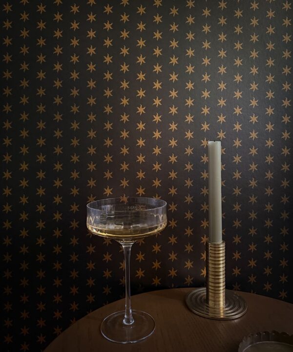Tudor Star Metallic Wallpaper - Image 2