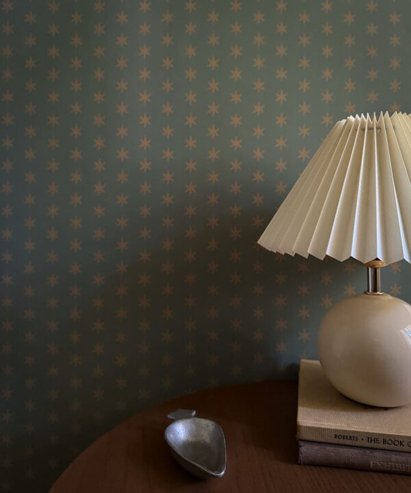 Tudor Star Wallpaper - Image 2