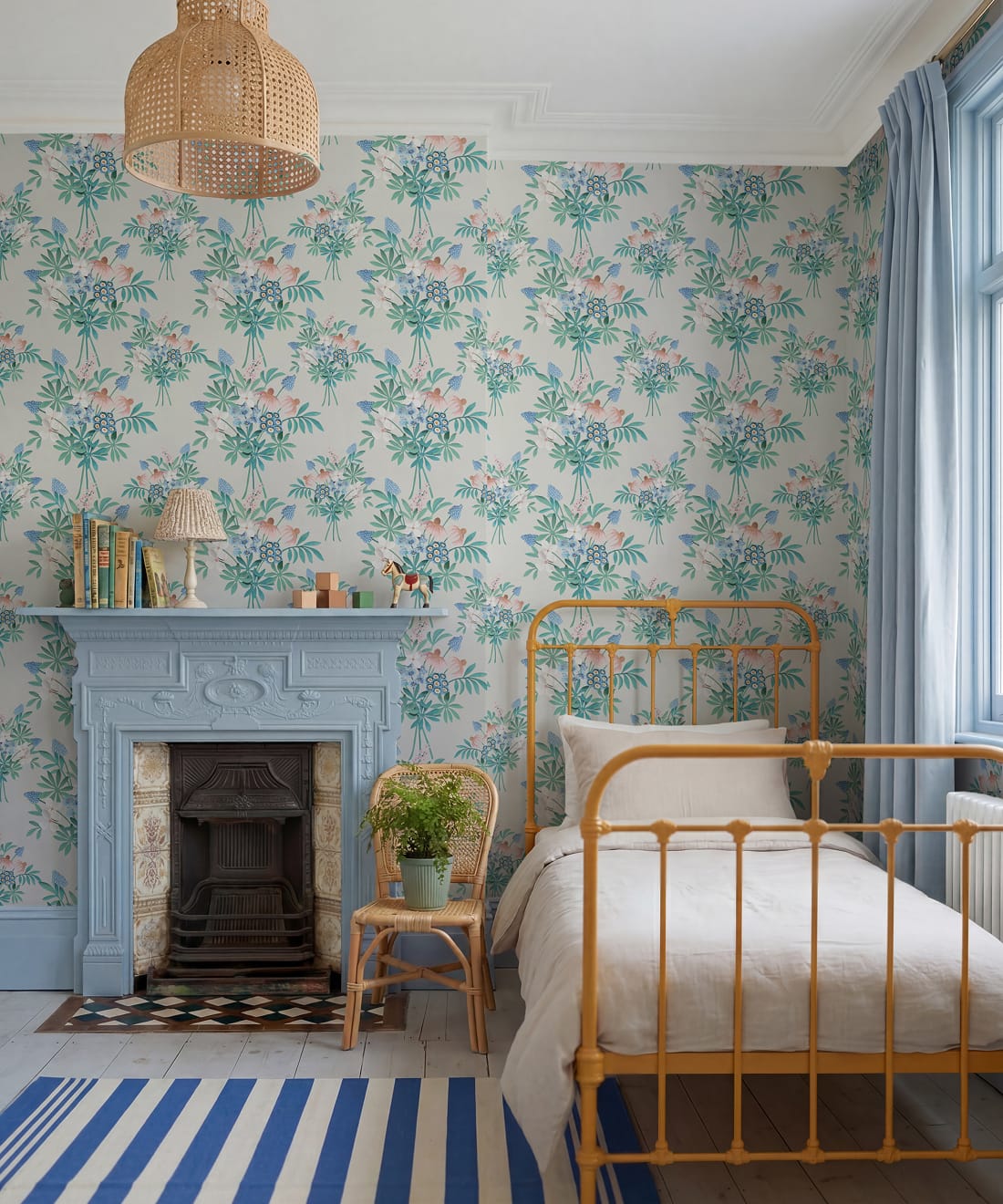 Odette's Bouquet Wallpaper - Colourway: Kelp Green - Insitu